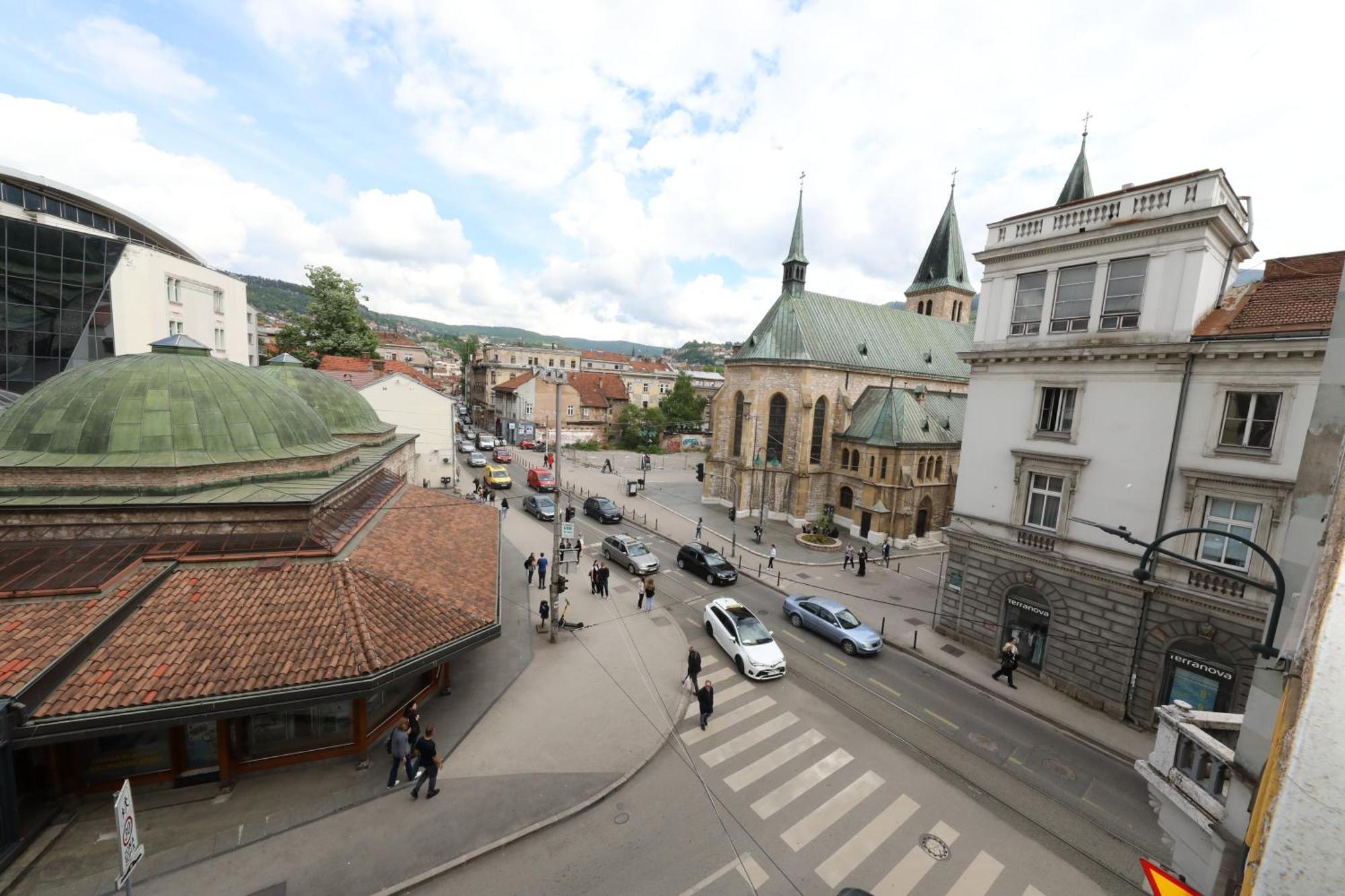 Historijski Luksuz U Starom Gradu, Garage Parking SJJ Eksteriør billede